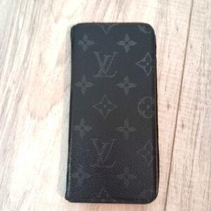 Louis Vuitton Black Monogram Phone Case Holder